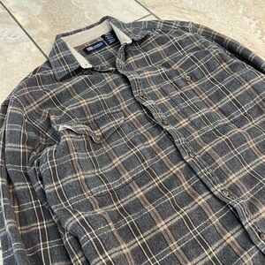 Faded glory button up shirt brand new condition